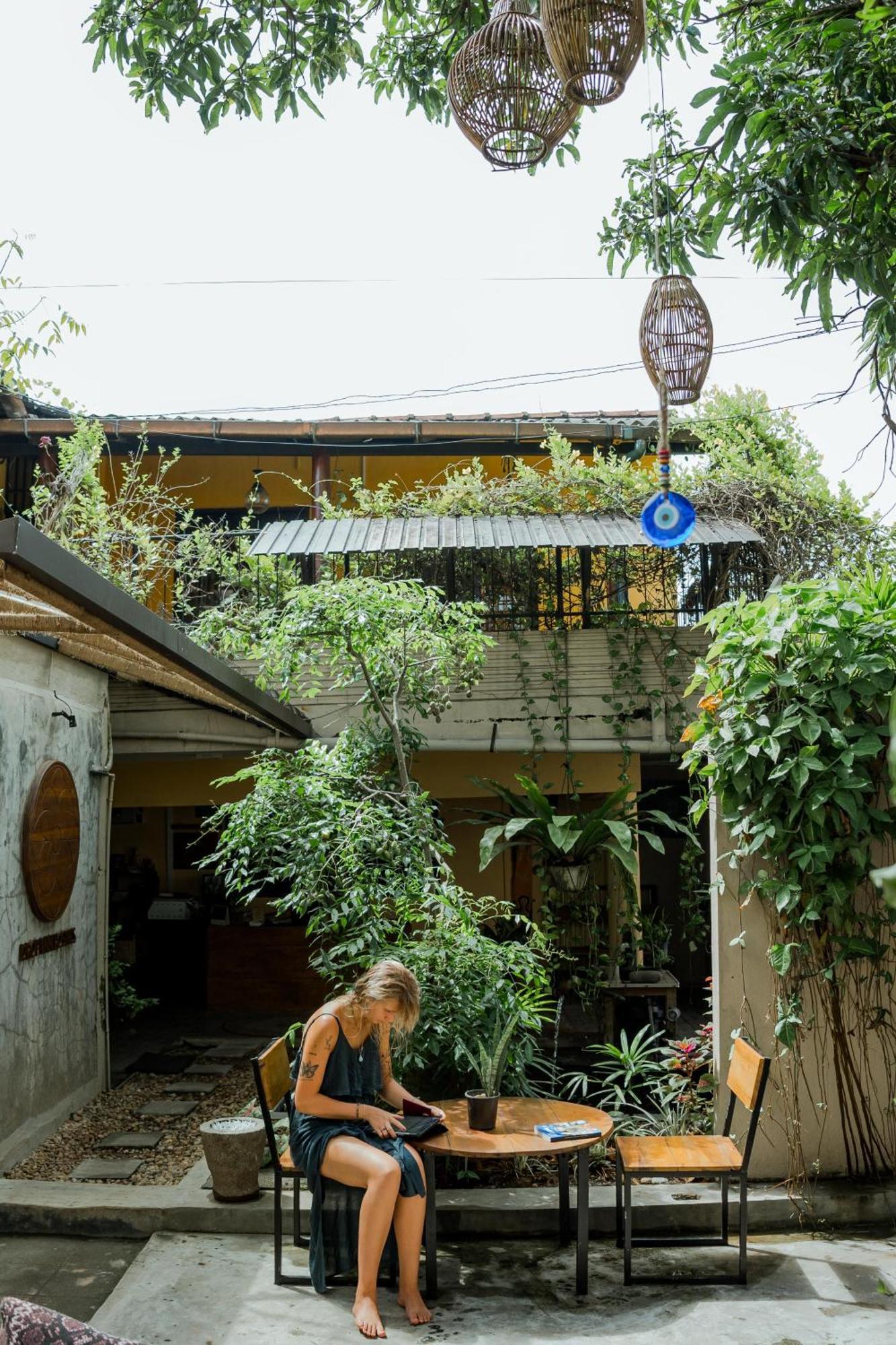 Drop Inn Hostels Colombo Exteriör bild